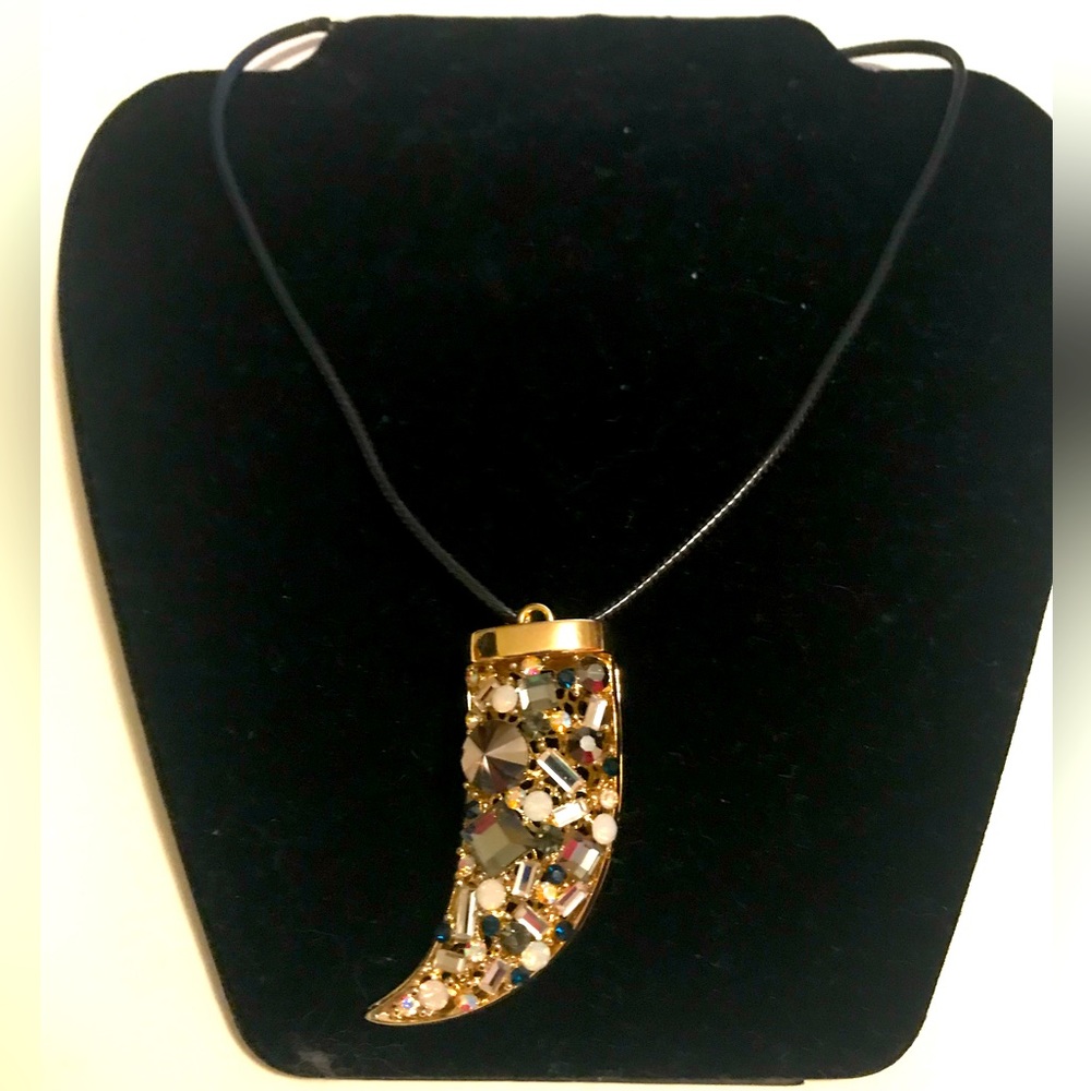 Jeweled necklace